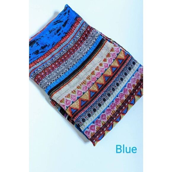 Ladies Aztec Scarf  - Picture 4 of 13